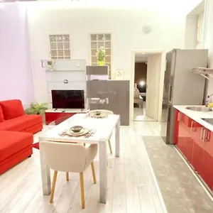 Apartment Yes, Yes! Lovely Good Amenities Center, Budapest